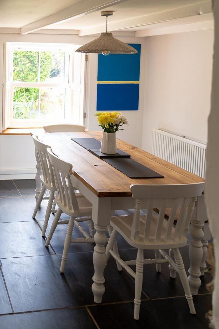 Charlestown Cottage, Woodburner, Gardens & Parking Exterior foto